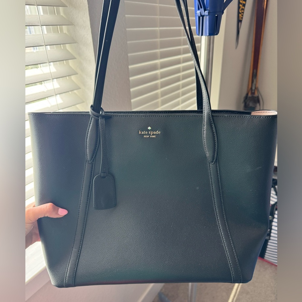 Kate Spade Black Tote Bag with Interior and Exterior Pockets